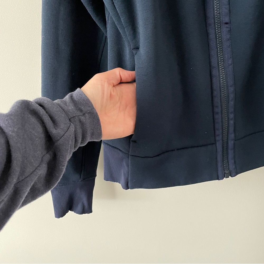 Lululemon Kick The Cold Jacket Inkwell Navy Womens 8 - Picture 6 of 8